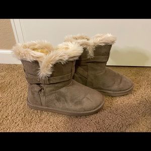 Just Fab Furry Boots